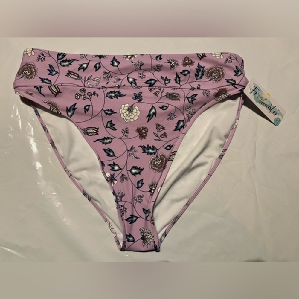 Freshwater Bikini Bottom NWT Women’s Size XL 16-18 Purple‎ with Floral Pattern
